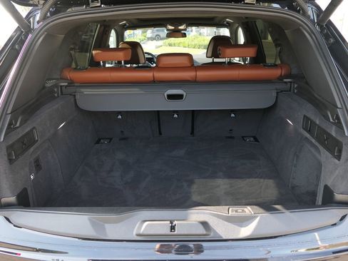 Used 2025 BMW X5 M60i image 24