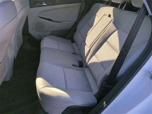 Used 2017 Hyundai Tucson SE image 22