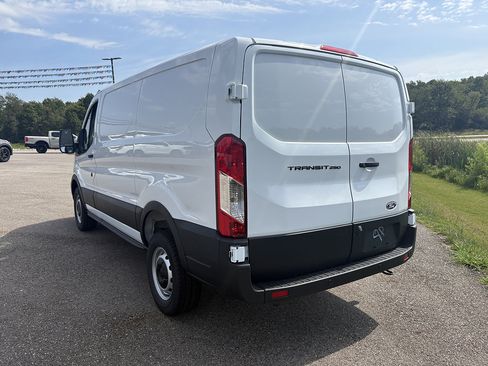 New 2026 Ford Transit 250 Low Roof RWD image 3