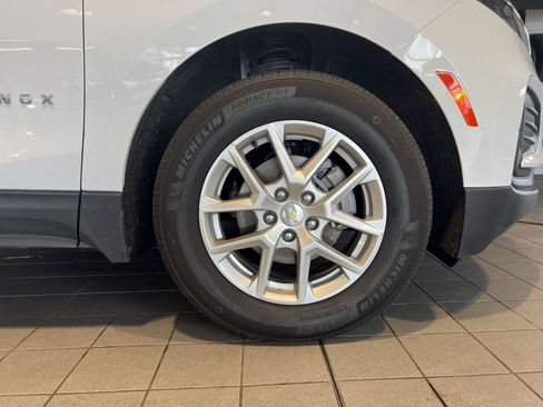 Used 2024 Chevrolet Equinox LS FWD image 9
