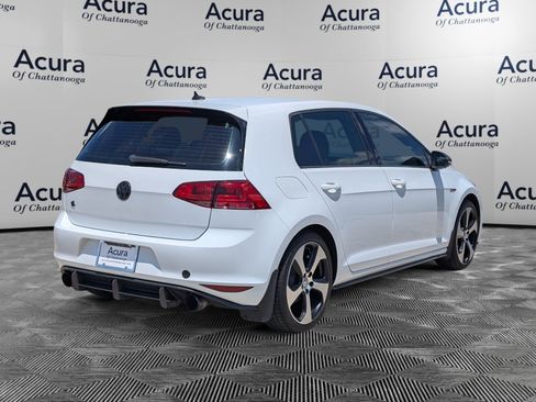 Used 2017 Volkswagen Golf 4-Door FWD image 5