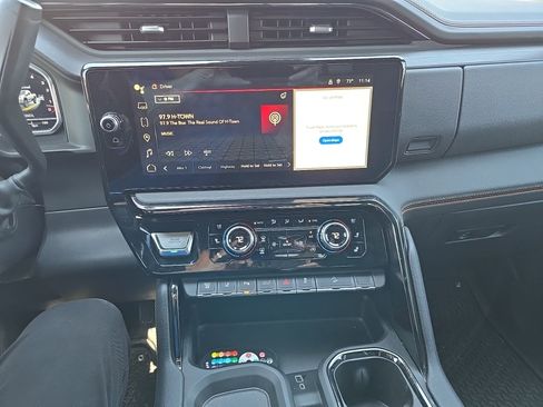 Used 2024 GMC Sierra 2500 AT4 w/ AT4 Premium Plus Package image 29