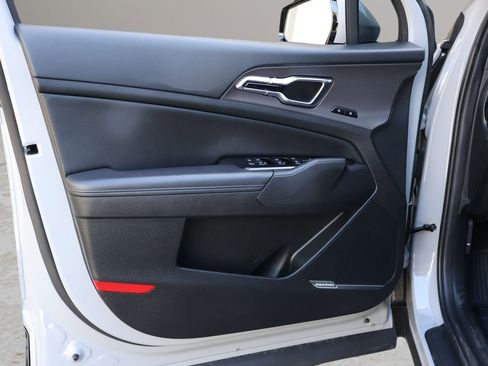 Used 2024 Kia Sportage SX image 27