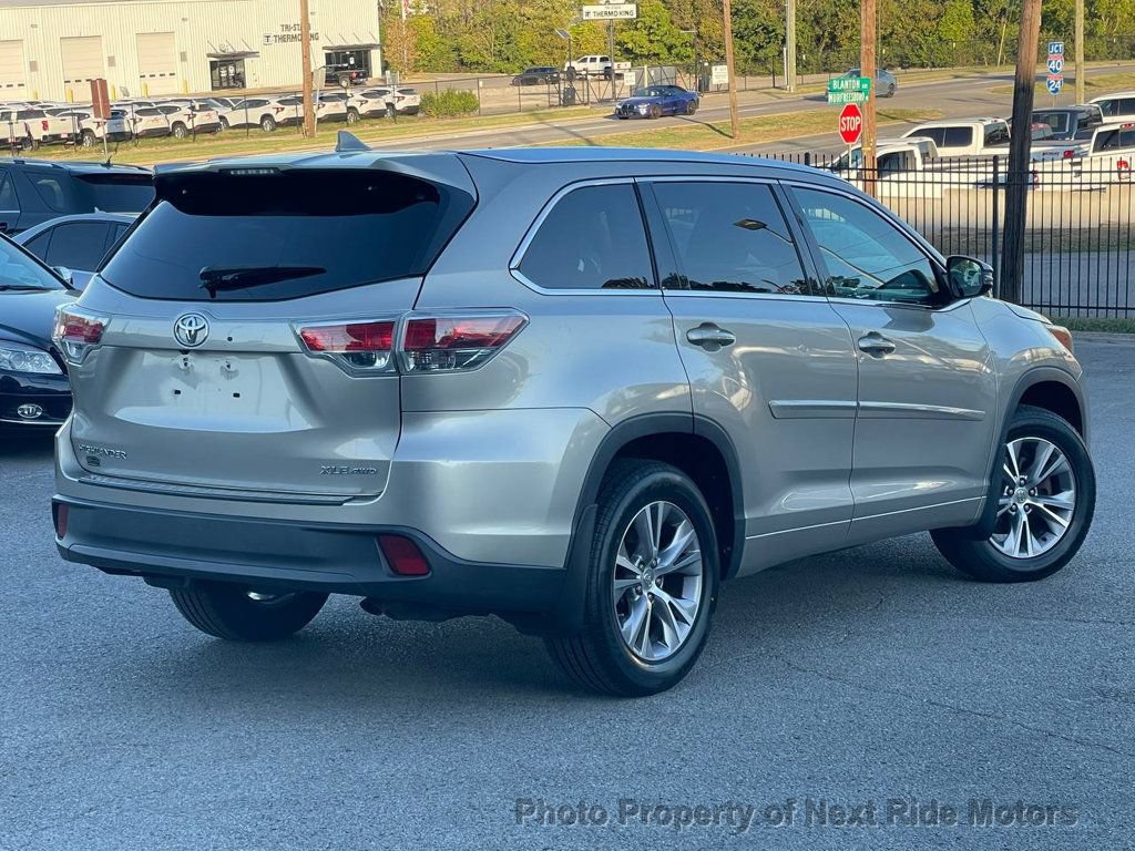 Used 2015 Toyota Highlander XLE AWD/4WD image 31