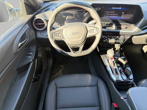 New 2026 Chevrolet Trax RS w/ Sunroof Package FWD image 11