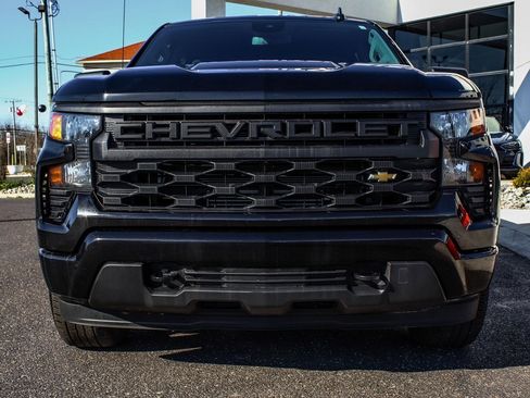 Used 2023 Chevrolet Silverado 1500 Custom image 2