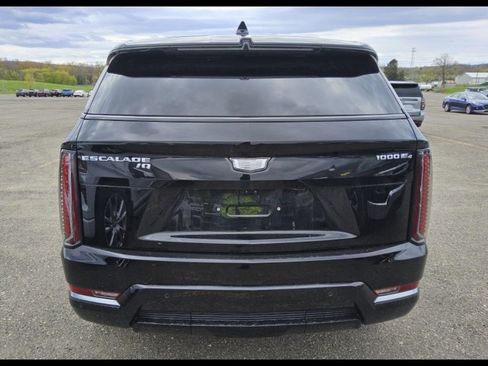 Used 2025 Cadillac Escalade IQ Sport 1 AWD/4WD image 7