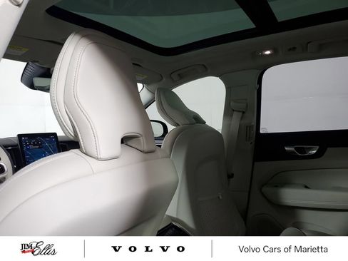 Certified 2026 Volvo XC60 B5 Ultra w/ Protection Package Premier image 15