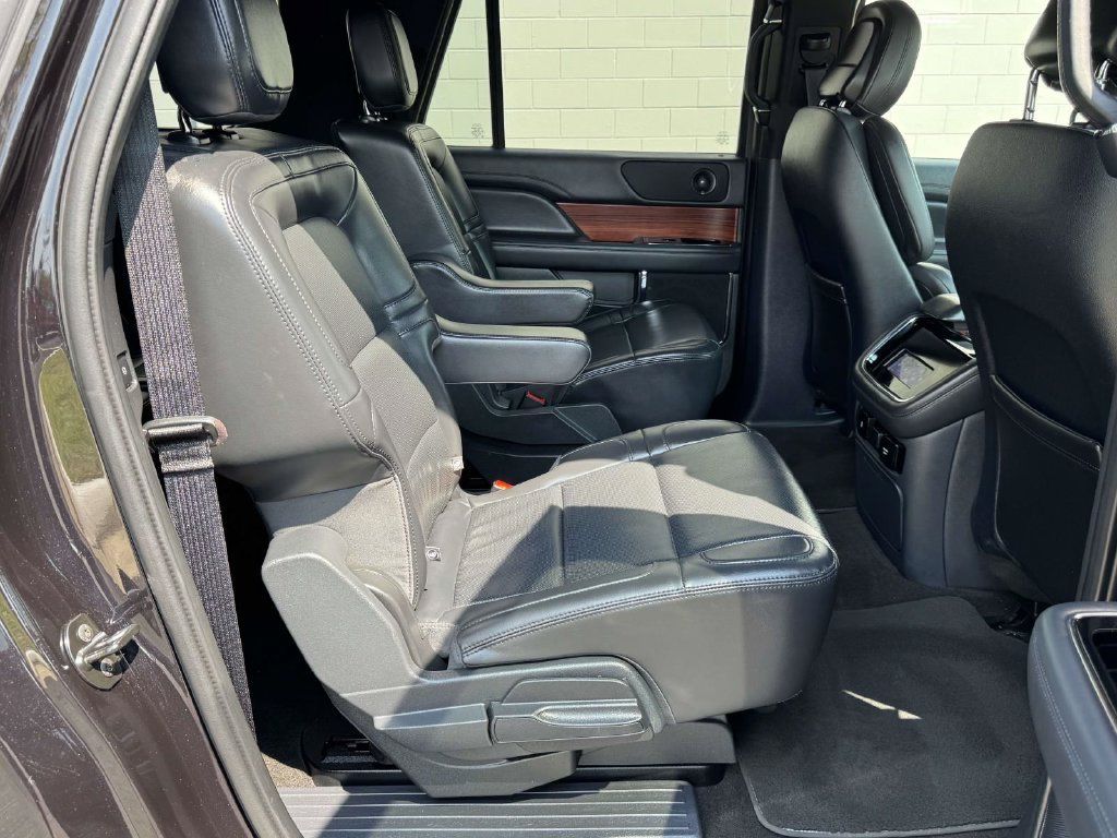 Used 2024 Lincoln Navigator L 4WD image 15