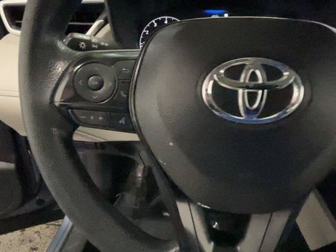 Used 2024 Toyota Corolla Cross L AWD/4WD image 36