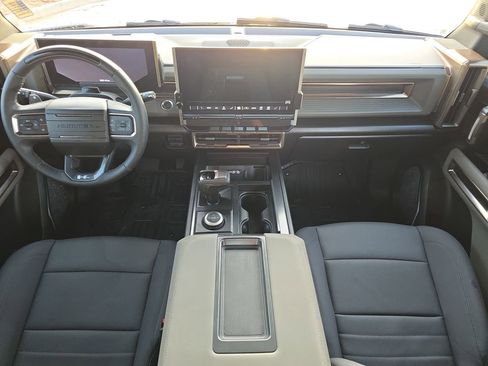 Used 2025 GMC Hummer EV 2X AWD/4WD image 9