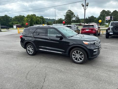 Used 2023 Ford Explorer Limited w/ Equipment Group 301A AWD/4WD image 5