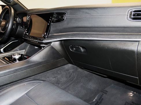 Used 2024 Jeep Wagoneer L Series II w/ Flexible Seating Group image 61