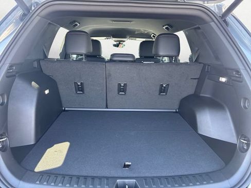 New 2026 Chevrolet Equinox RS w/ Convenience Package III FWD image 21