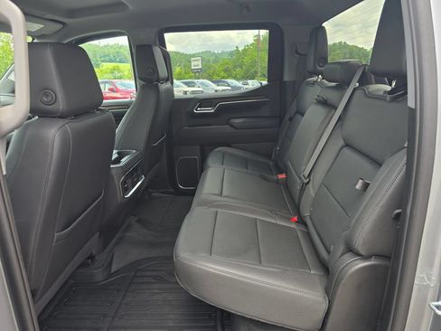 Certified 2023 GMC Sierra 1500 SLT w/ SLT Premium Package AWD/4WD image 11