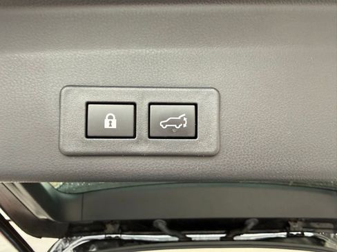 Certified 2025 Subaru Ascent Premium AWD/4WD image 29