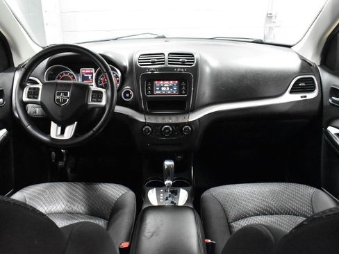 Used 2018 Dodge Journey SE w/ Popular Equipment Group image 6