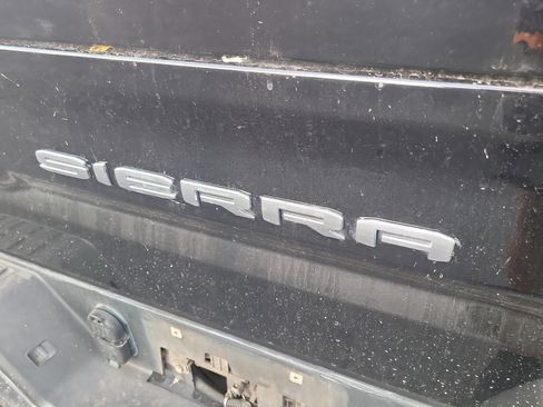 Used 2020 GMC Sierra 1500 SLT w/ SLT Premium Package AWD/4WD image 10