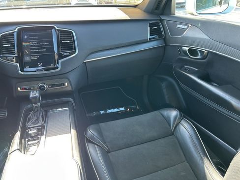 Used 2018 Volvo XC90 T5 R-Design w/ Convenience Package image 14