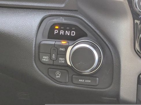 New 2026 RAM 1500 Express AWD/4WD image 18