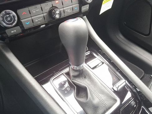 New 2026 Jeep Compass Limited image 13