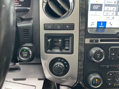 Used 2017 Ford Expedition Limited w/ Equipment Group 301A image 38