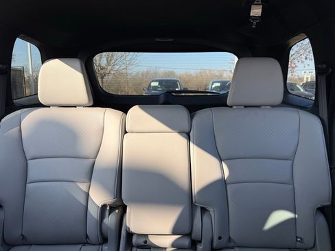 Used 2023 Honda Passport EX-L image 21