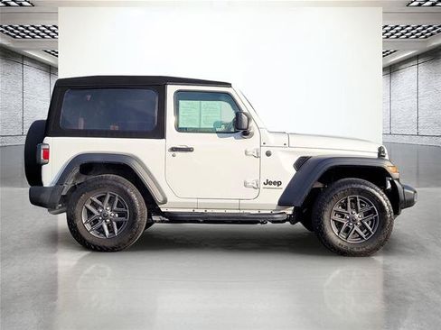 Used 2024 Jeep Wrangler Sport AWD/4WD image 5