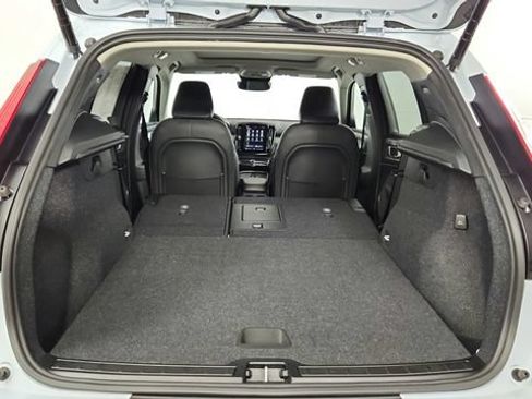 Used 2026 Volvo XC40 B5 Plus w/ Climate Package AWD/4WD image 76