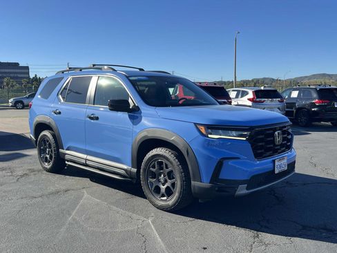 Used 2023 Honda Pilot TrailSport image 31