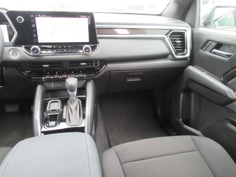 Certified 2025 GMC Canyon Elevation w/ Convenience Package RWD image 15
