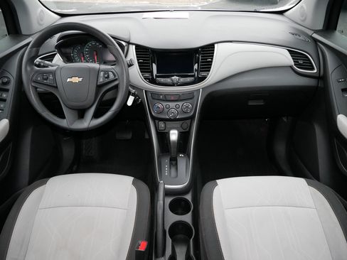 Used 2019 Chevrolet Trax LT w/ LPO, Cargo Package image 10