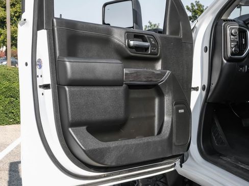 Used 2020 Chevrolet Silverado 2500 LTZ w/ LTZ Premium Package image 48