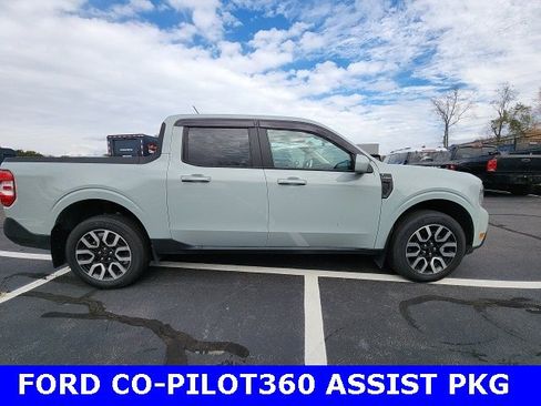 Used 2023 Ford Maverick Lariat w/ Lariat Luxury Package image 2