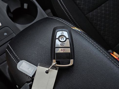 Used 2025 Ford Escape Active FWD image 30
