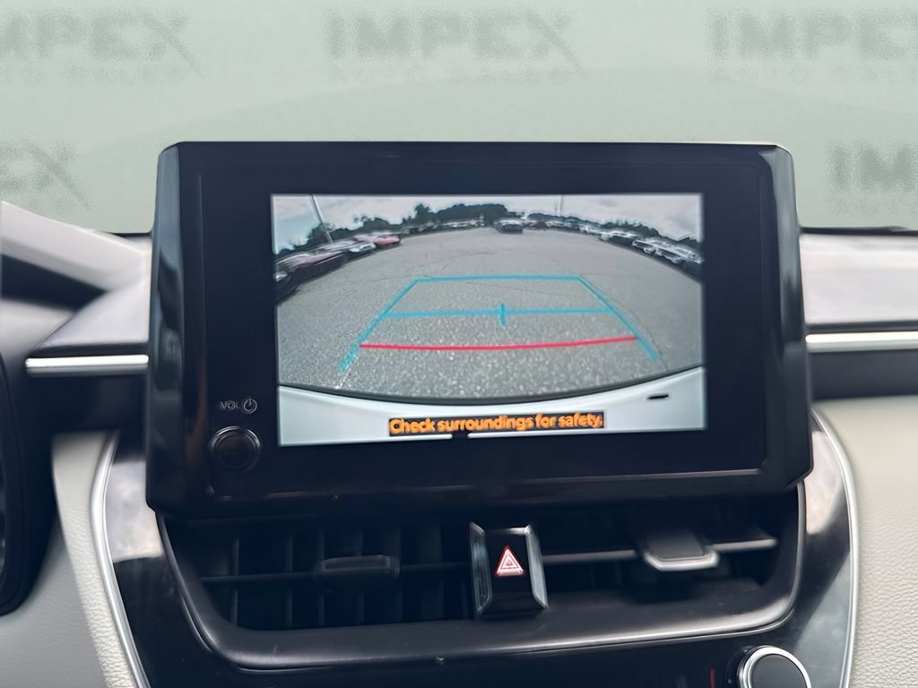 Used 2025 Toyota Corolla Cross L FWD image 17