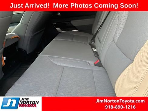 Used 2023 Toyota Tundra Limited AWD/4WD image 10