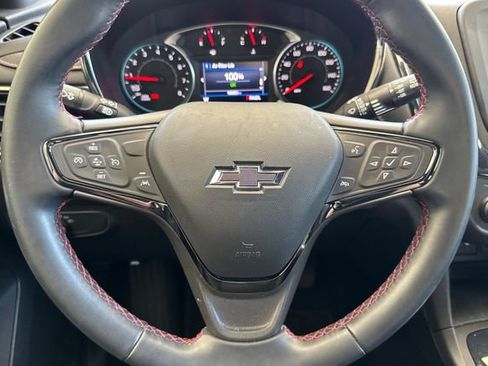 Used 2023 Chevrolet Equinox RS FWD image 34
