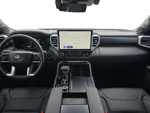 Used 2025 Toyota Tundra Platinum image 9