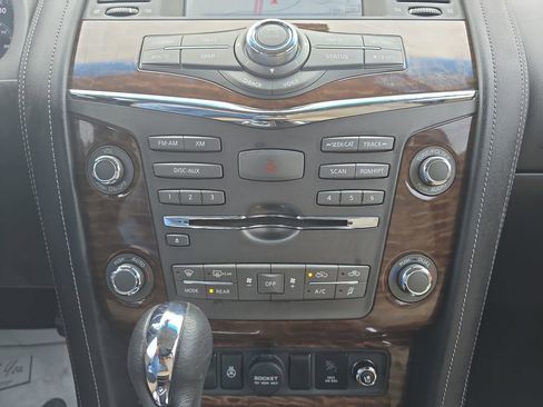 Used 2017 Nissan Armada Platinum image 30