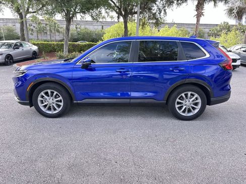 Used 2023 Honda CR-V EX image 3