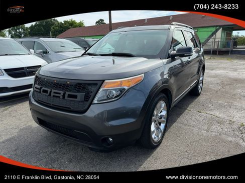 Used 2015 Ford Explorer XLT w/ Equipment Group 202A FWD image 1