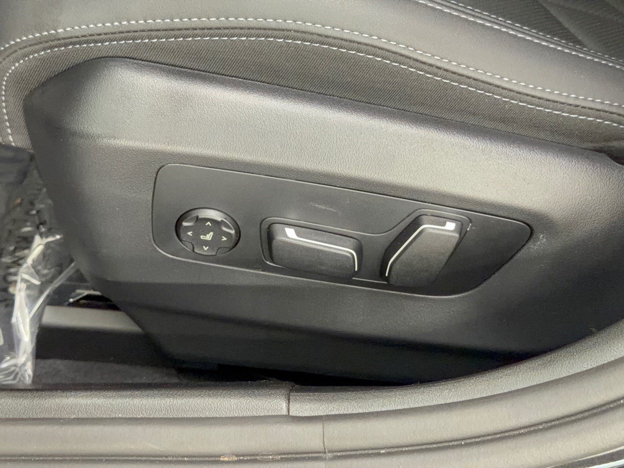 Certified 2026 BMW 530i RWD image 16