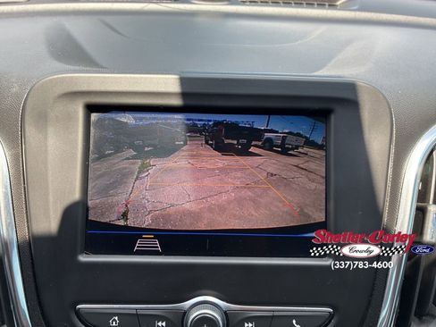 Used 2020 Chevrolet Equinox LT FWD image 17