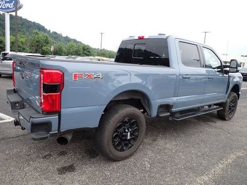 Used 2023 Ford F250 Lariat w/ Lariat Ultimate Package AWD/4WD image 6
