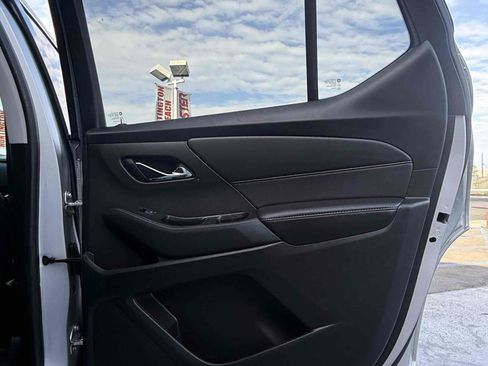 Used 2018 Chevrolet Traverse Premier image 79