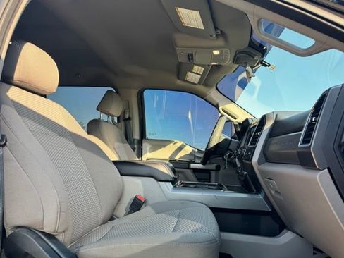 Used 2021 Ford F250 XLT w/ XLT Premium Package image 9