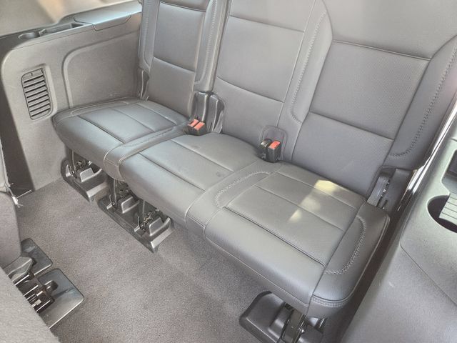 Used 2024 GMC Yukon XL Denali RWD image 31