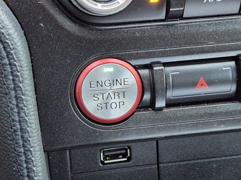Used 2019 Ford Mustang GT RWD image 14