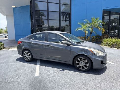 Used 2012 Hyundai Accent GLS w/ Premium Pkg 3 FWD image 18